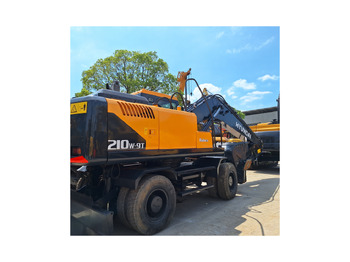 حفارة دولاب HYUNDAI