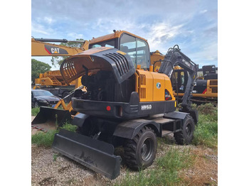 حفارة دولاب HYUNDAI