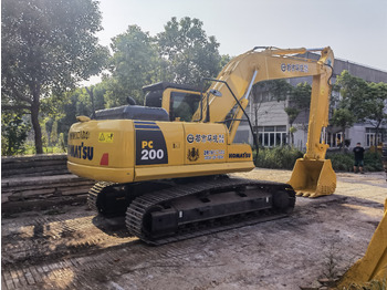 حفار زحاف KOMATSU PC200-8
