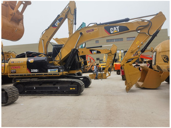 حفار زحاف KOMATSU