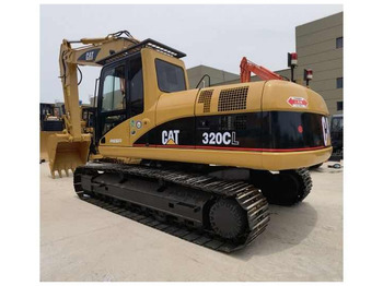 حفار زحاف CATERPILLAR 320CL