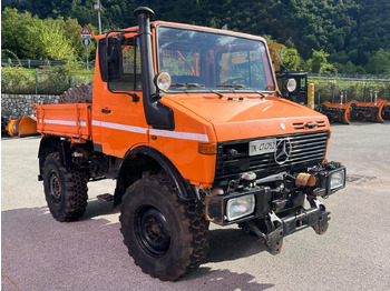 شاحنة قلاب MERCEDES BENZ UNIMOG U1200 – 70: صورة 4 شاحنة قلاب MERCEDES BENZ UNIMOG U1200 – 70: صورة 4