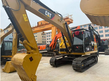 حفار زحاف CATERPILLAR 320D