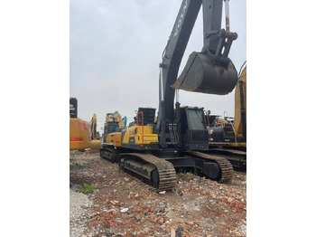 حفار زحاف VOLVO