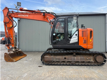حفار زحاف HITACHI ZX135