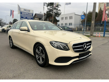 سيارة MERCEDES-BENZ
