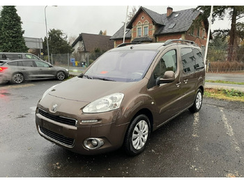 سيارة ستيشن PEUGEOT