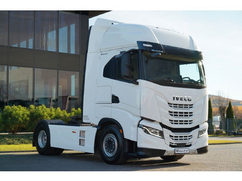 وحدة جر IVECO S-WAY