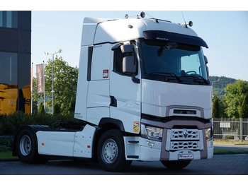 وحدة جر RENAULT T 520