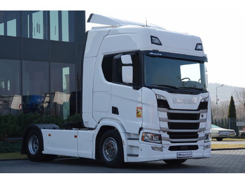 وحدة جر SCANIA R 450