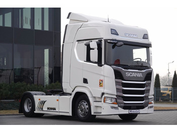 وحدة جر SCANIA R 450