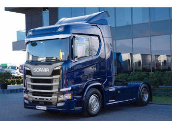وحدة جر SCANIA R 450