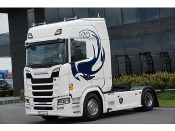 وحدة جر SCANIA S 520