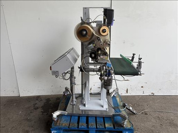 آلة التعبئة والتغليف