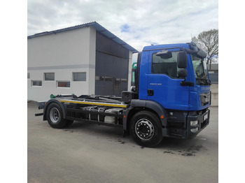 شاحنة ذات خطاف MAN TGM 18.340 urządzenie hakowe AXOR: صورة 4