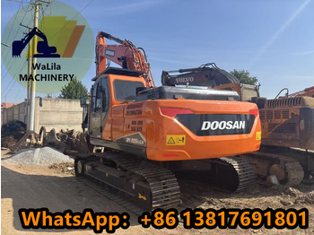 حفار زحاف DOOSAN DX225LCA