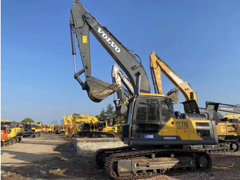 حفار زحاف VOLVO EC210