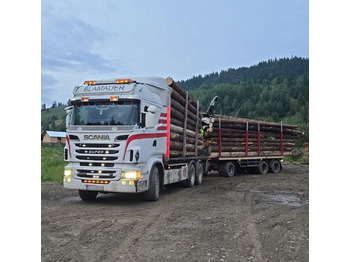 شاحنة قطع الأشجار SCANIA R 560