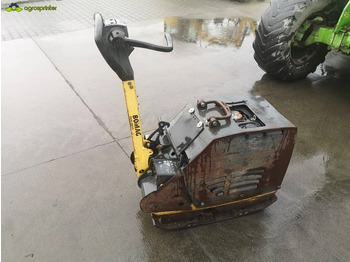 لوحة اهتزازية BOMAG