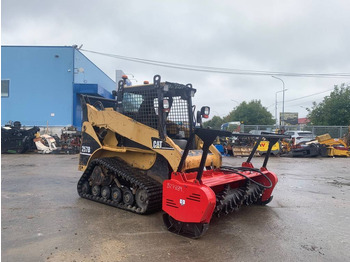 شيول صغير CATERPILLAR