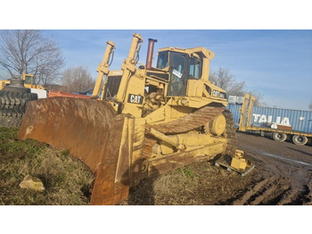 جرافة CATERPILLAR D8
