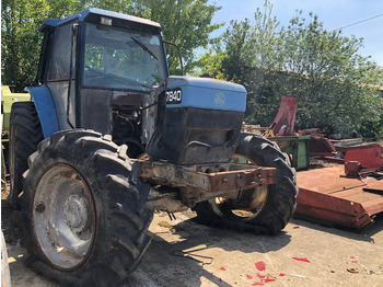 جرار Ford / New Holland For parts 7840: صورة 3