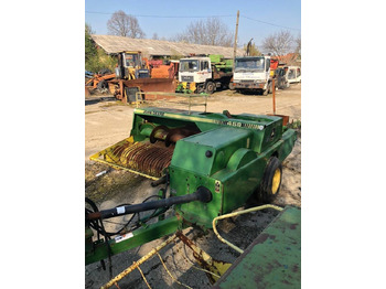 مكبس البالات المستطيله John Deere 459: صورة 2