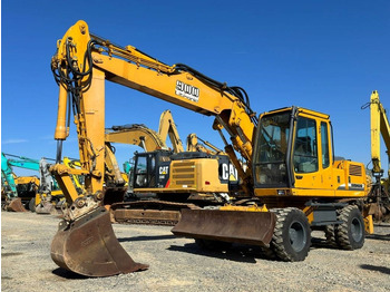 حفارة دولاب LIEBHERR A 900
