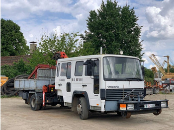 شاحنة كرين VOLVO FL