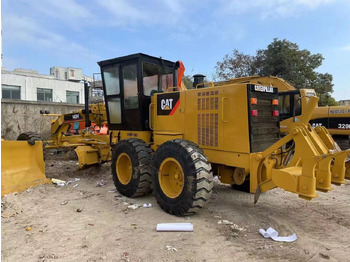 ممهدة CATERPILLAR 140H