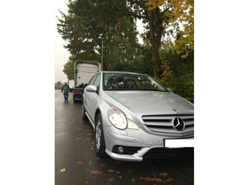 سيارة MERCEDES-BENZ