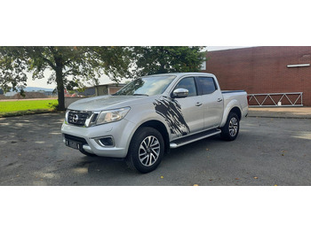 شاحنة البيك أب NISSAN Navara