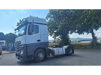 وحدة جر MERCEDES-BENZ Actros 1851