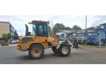 اللودر بعجل Volvo L30G: صورة 3