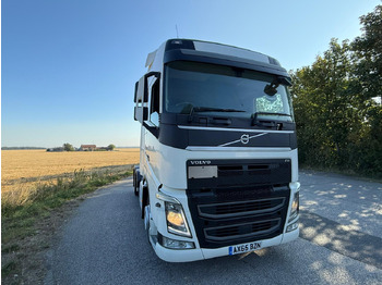 وحدة جر VOLVO FH 500