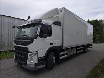 شاحنة مقفلة VOLVO FM 330