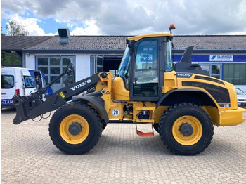 اللودر بعجل VOLVO L45H