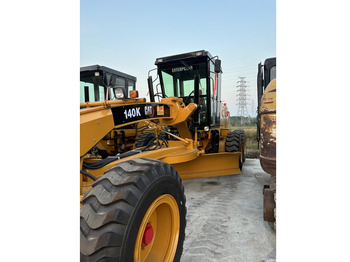 ممهدة CATERPILLAR 140K