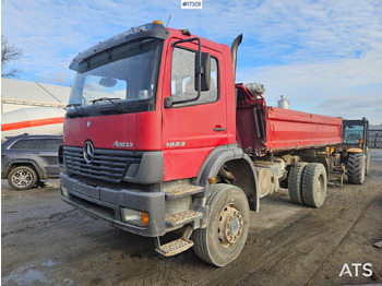 شاحنة قلاب MERCEDES-BENZ Atego 1823