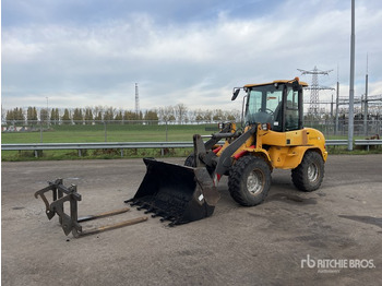 اللودر بعجل VOLVO L30B