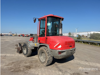 اللودر بعجل VOLVO L30B