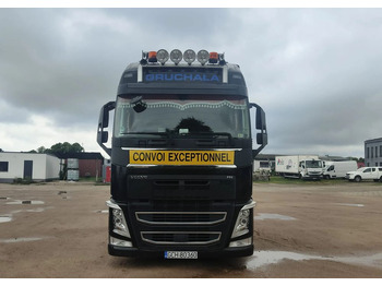 وحدة جر VOLVO FH 500