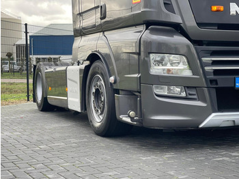 وحدة جر MAN TGX 18.580 2X TANK, LEATHER SEATS, RETARDER, FULL AIR!: صورة 4