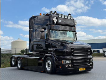 وحدة جر SCANIA R 580