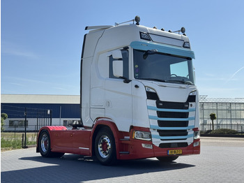 وحدة جر SCANIA S 500