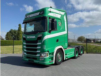 وحدة جر SCANIA S 520