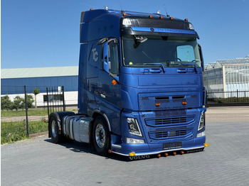 Volvo FH 13.500 KB, DYNAMIC STEERING, VOLLUCHT, LEER, PTO, 2 TANKS. Volvo FH 13.500 KB, DYNAMIC STEERING, VOLLUCHT, LEER, PTO, 2 TANKS.: صورة 1