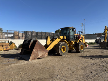 اللودر بعجل CATERPILLAR 950M