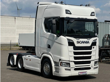 وحدة جر Scania S650 V8 6x2 Boogie / Retarder / 2 Tank / Full Air / Full Spoiler: صورة 2