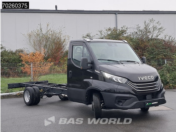 جديدة شاحنة التوصيل Iveco Daily 35C21 Neu! 3.0L 2025-Modell Automatik 210PS Radstand 410 Fahrgestell Doppelbereifung LED ACC Klima Euro6 Chassis A/C: صورة 3 جديدة شاحنة التوصيل Iveco Daily 35C21 Neu! 3.0L 2025-Modell Automatik 210PS Radstand 410 Fahrgestell Doppelbereifung LED ACC Klima Euro6 Chassis A/C: صورة 3